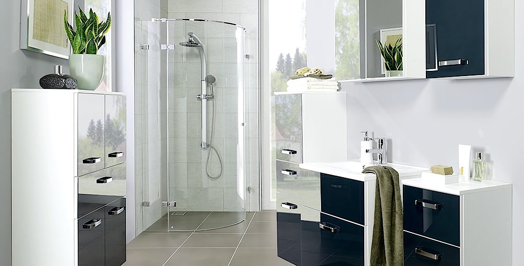 Duschkabine Modell BO 381 Typ 260W der Glaserei Strussnig