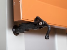 Strussnig Fensterladen: Detailansicht Fensterladenhalter